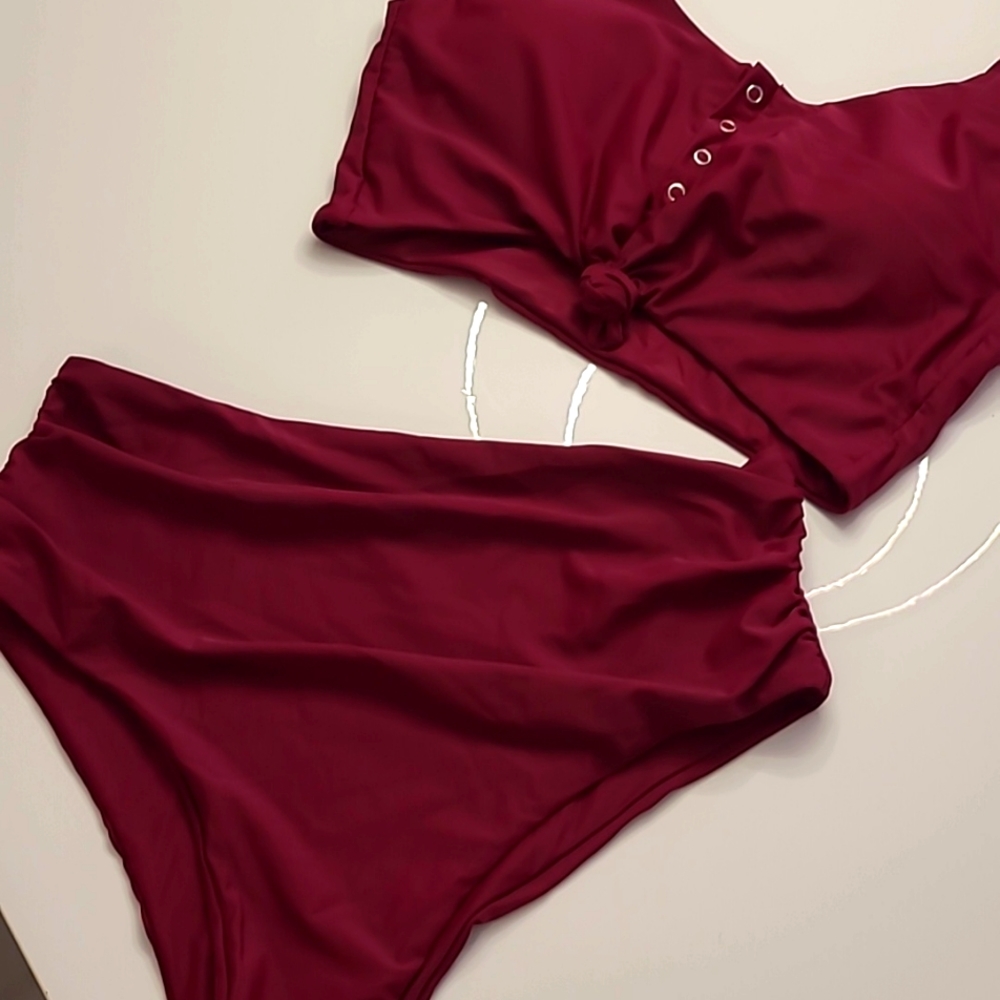Swimsuit new whit tag double.liner